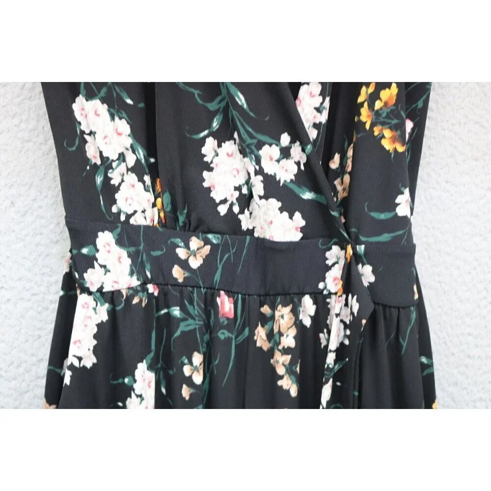 Kaileigh V-Neck Strappy Jumpsuit-Medium-Whimsigoth-Pockets-Wide Leg-Cropped